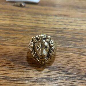 Chloe & Isabel Gold Lion ring size 7